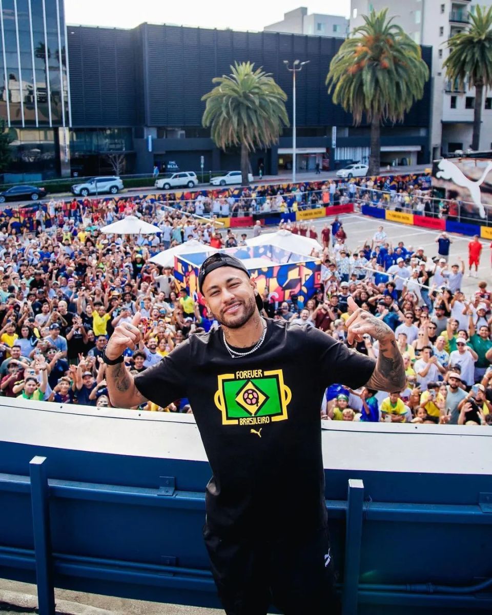 内马尔赛事官方发布高光表现新规，巴塞罗那争议不断！的简单介绍