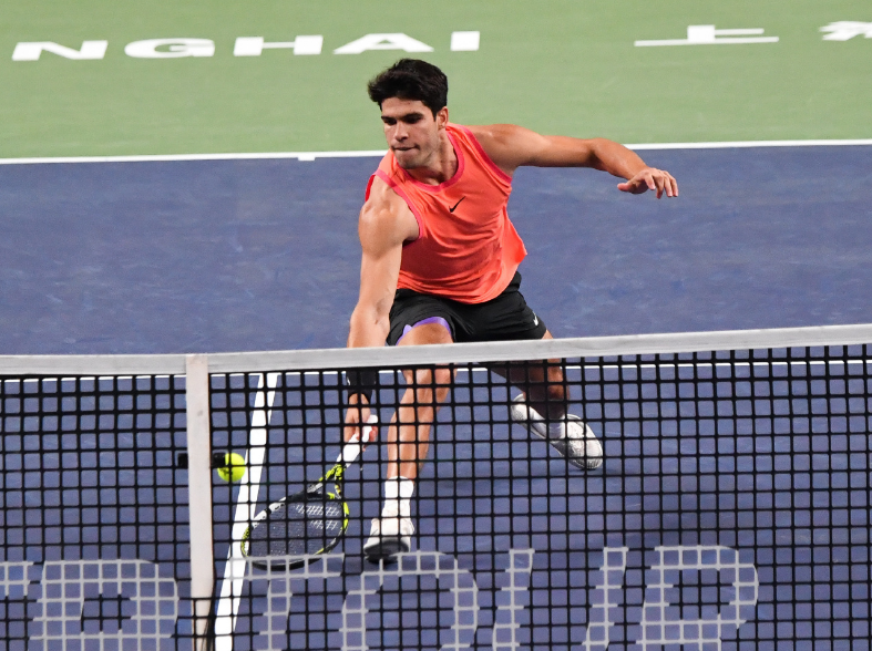 费德勒爆冷击败MAD，回归赛场引爆全场！