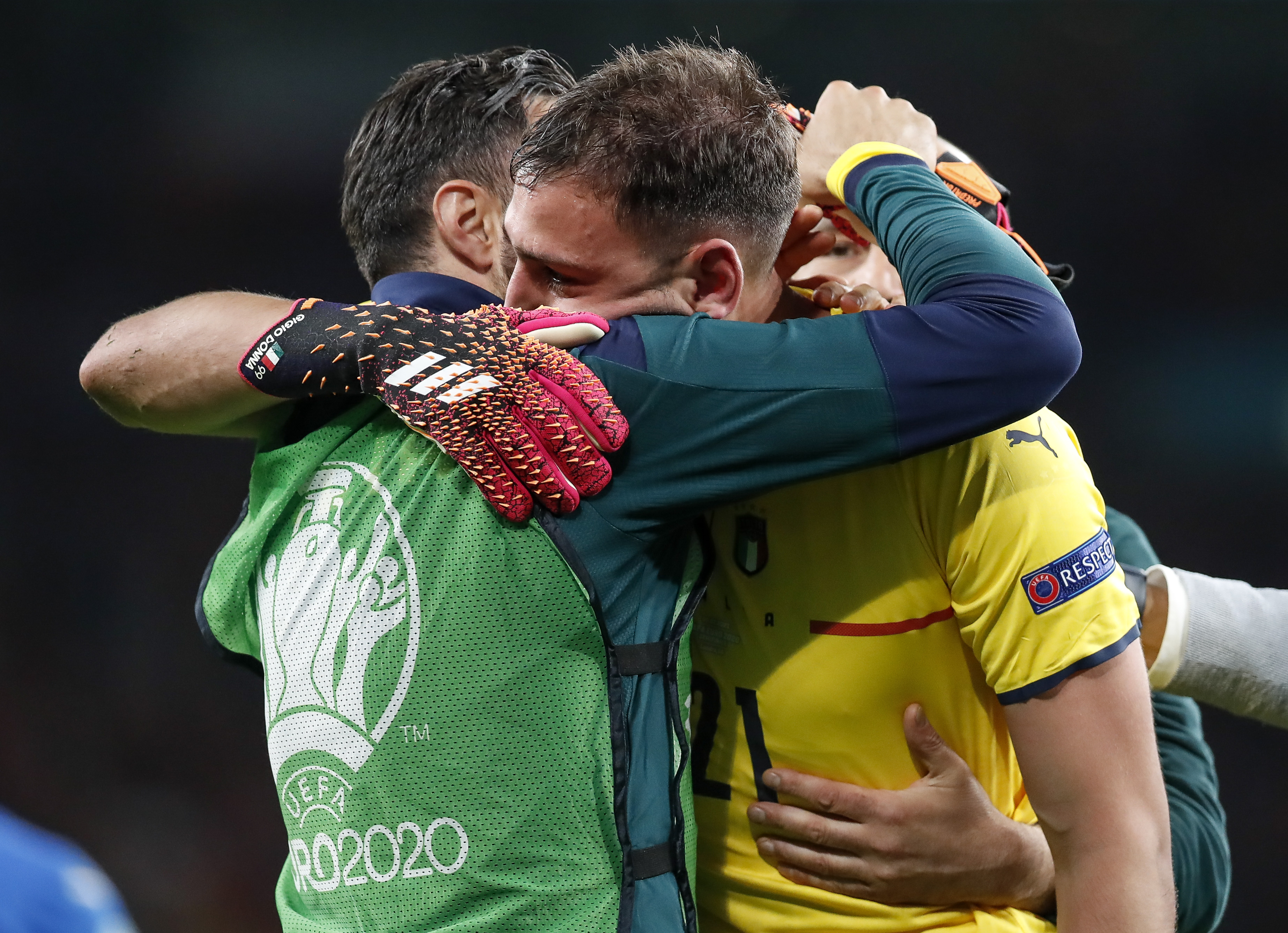 塔图姆赛点兑现,武汉三镇淘汰AC米兰晋级四强,主帅激动落泪(塔尔寺金塔图片高清) 塔图姆赛点兑现,武汉三镇淘汰AC米兰晋级四强,主帅激动落泪(塔尔寺金塔图片高清)